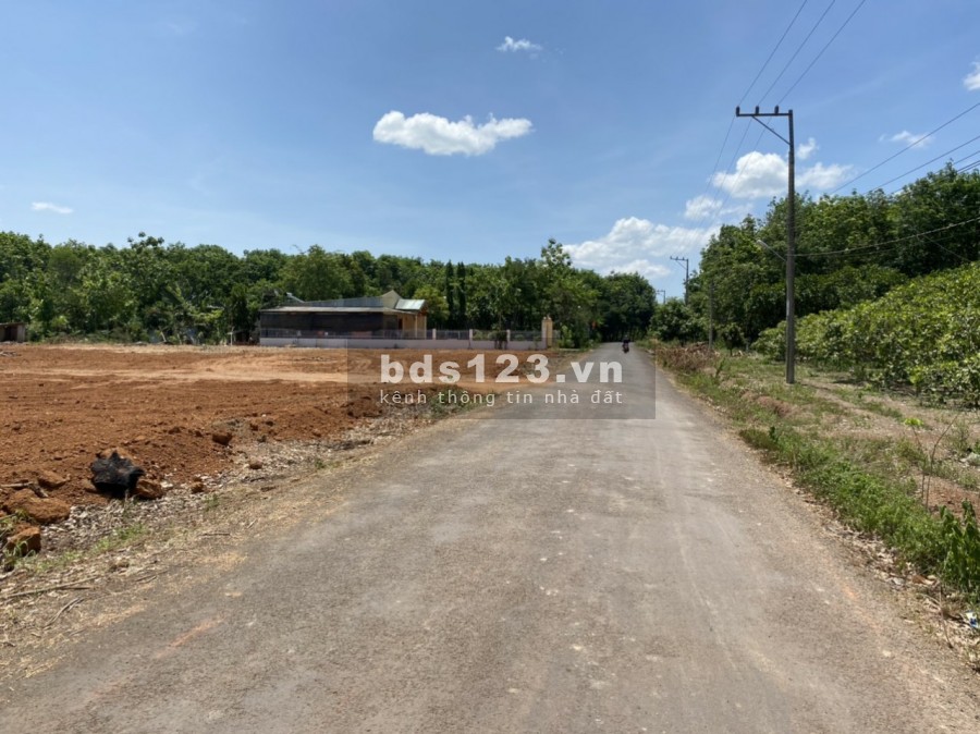 Cần bán 2 nền đất thổ cư trong Khu TTHC Tân Hưng, Mặt tiền đường nhựa QH 19m liền kề KCN Becamex