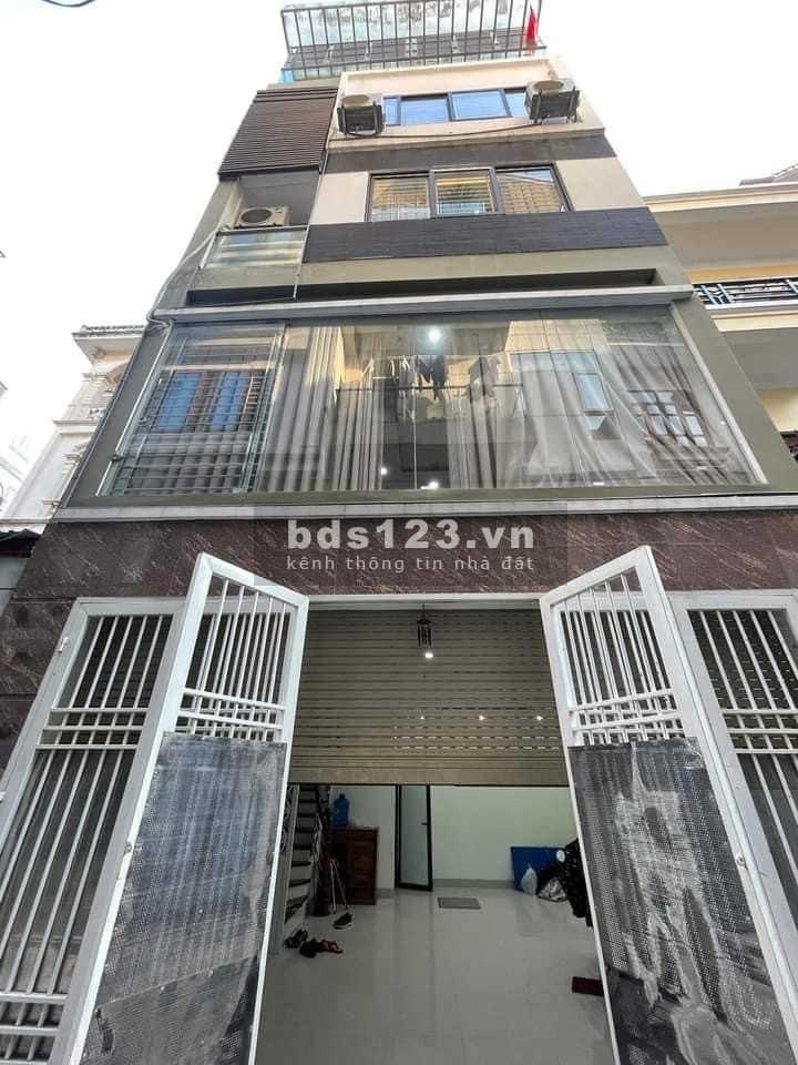 Bán nhà mặt phố Triều Khúc, lô góc, diện tích sử dụng 61m2, mặt tiền 4.6, giá 18 tỷ
