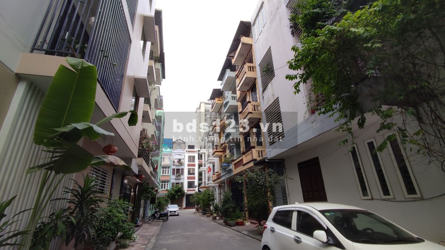 Bán nhà phố Trung Kính Cầu Giấy diện tích 3.7 tỷ, cần bsn gấp nhà đẹp khu Vip