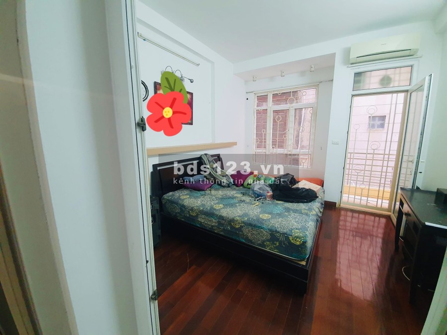 Bán nhà phố Trung Kính Cầu Giấy diện tích 3.7 tỷ, cần bsn gấp nhà đẹp khu Vip