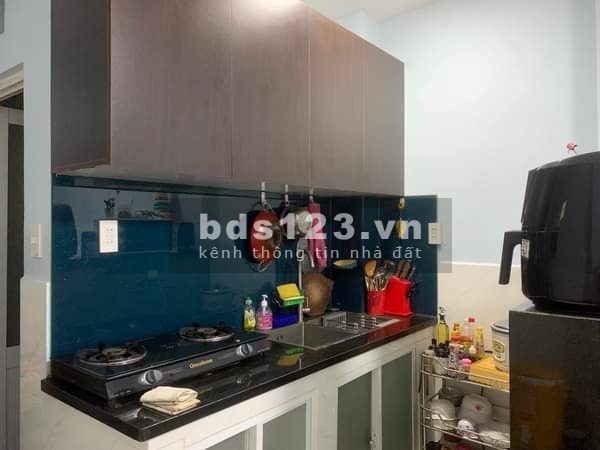 Bán nhà đẹp Nguyễn Tri Phương giá bán nhỉnh 4 tỷ, sổ hồng công chứng ngay khu dân cư đông đúc