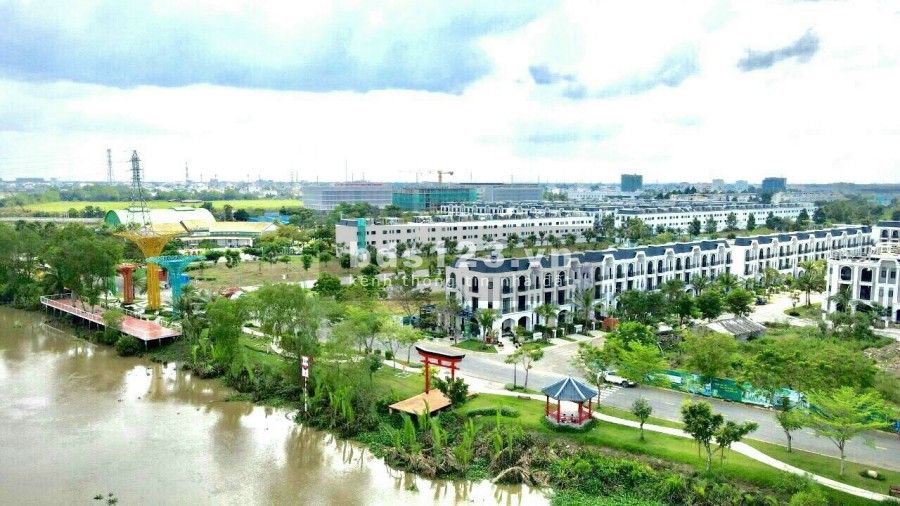 Nhà phố Phường 6 Tân An Long An giá 780 triệu, đã có sổ hồng sang tên công chứng ngay