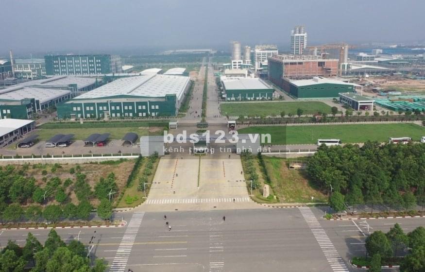 Cần bán lô đất mặt nhựa 15m, ngang 8m, sâu 22m, mình đã tách thành 2 sổ hòng riêng