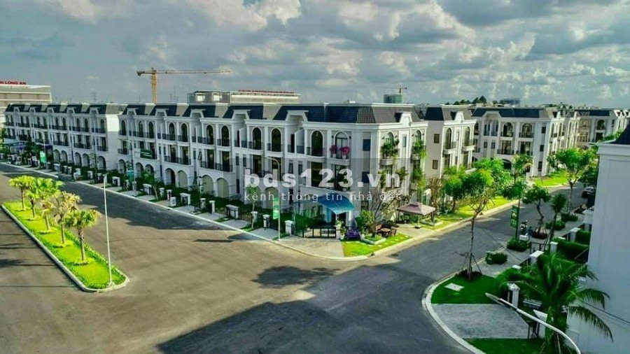 Nhà phố Phường 6 Tân An Long An giá 780 triệu, đã có sổ hồng sang tên công chứng ngay