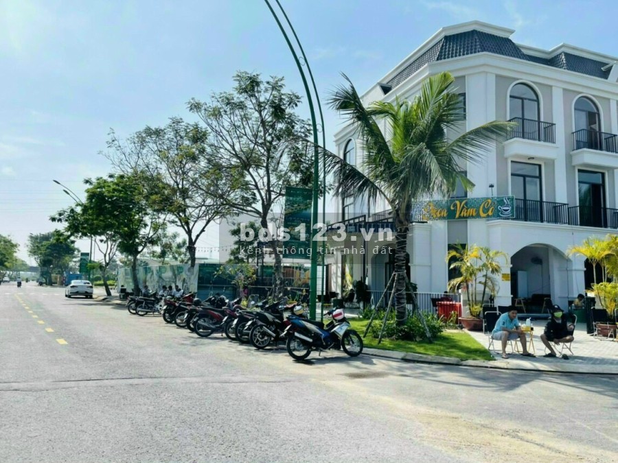 Nhà phố Phường 6 Tân An Long An giá 780 triệu, đã có sổ hồng sang tên công chứng ngay