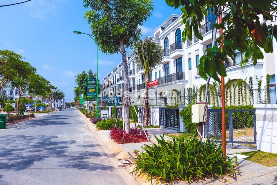 Nhà phố Phường 6 Tân An Long An giá 780 triệu, đã có sổ hồng sang tên công chứng ngay