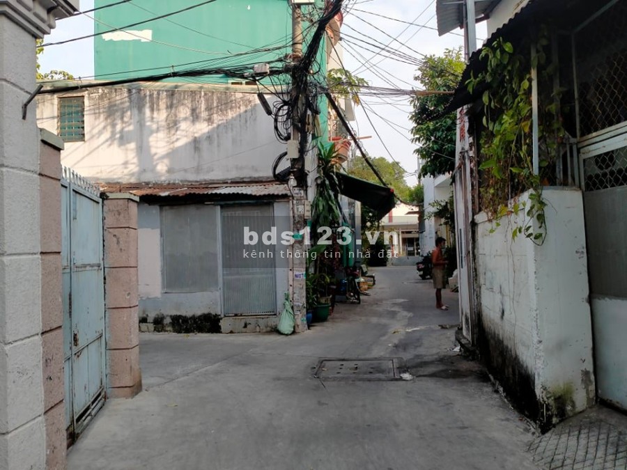 Bán nhà Thống Nhất Gò Vấp diện tích 54m2 2 tầng cách hẻm xe hơi 20m, giá bán chỉ 3.7 tỷ