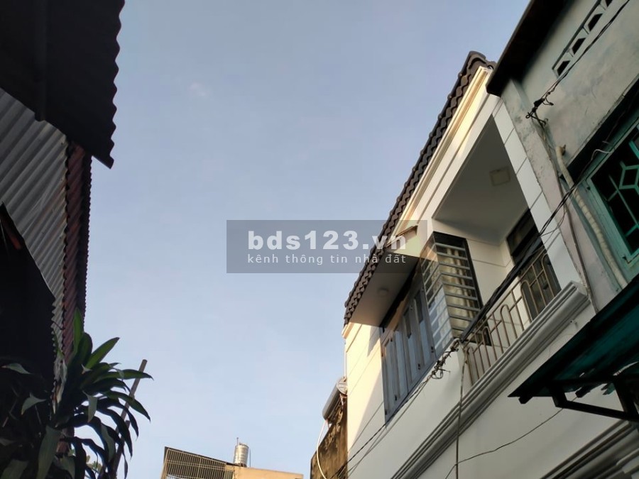Bán nhà siêu đẹp, mới tinh hẻm xe hơi Thống Nhất GV dt 47m2 2 tầng, giá chỉ 3.88 tỷ