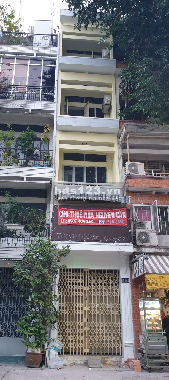 Cho thuê nhà mặt tiền Q.1 số: TK29/1B Nguyễn Cảnh Chân (1 trệt + 4 lầu = 8 phòng, 8 WC), giá 29tr
