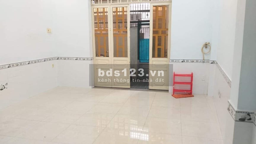 Bán nhà Thống Nhất Gò Vấp diện tích 54m2 2 tầng cách hẻm xe hơi 20m, giá bán chỉ 3.7 tỷ