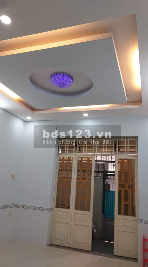 Bán nhà Thống Nhất Gò Vấp diện tích 54m2 2 tầng cách hẻm xe hơi 20m, giá bán chỉ 3.7 tỷ