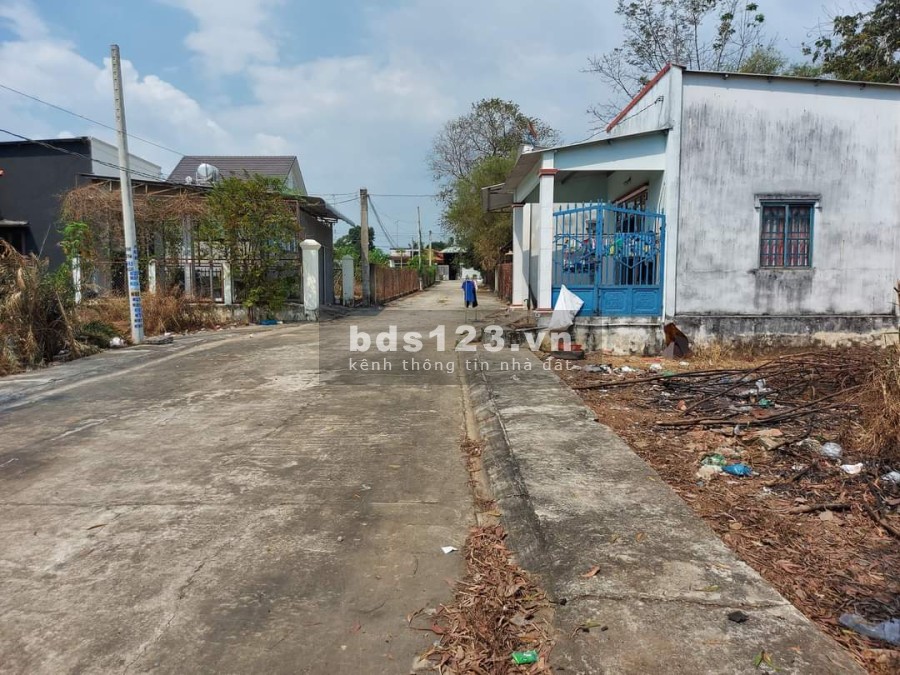 Gia đình cần chuyển về quê cần bán dãy trọ và lô đất 600m2 giá đầu tư cho ai thiện chí