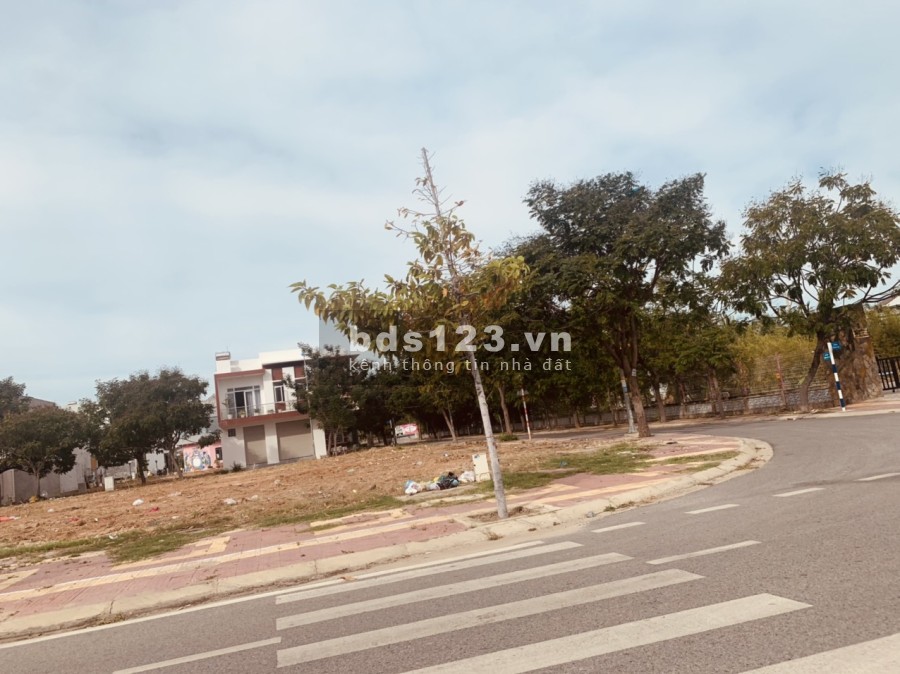 Bán Nền Đất Nhà Phố Mặt Tiền đường lớn Phan Rang-Tháp Chàm