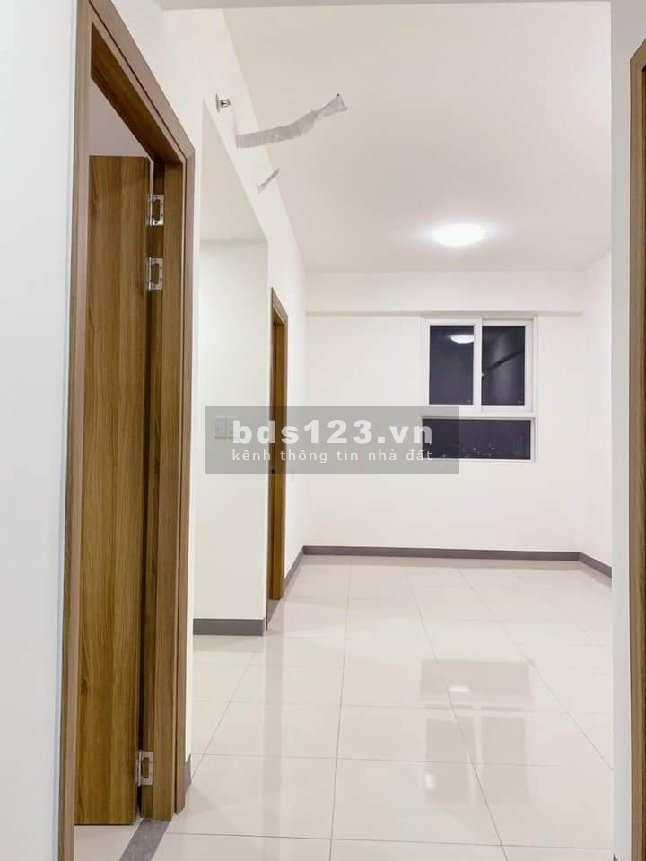 Cho thuê căn hộ 2 phòng ngủ, chung cư Imperial Place Bình Tân, đầy đủ tiện ích an ninh