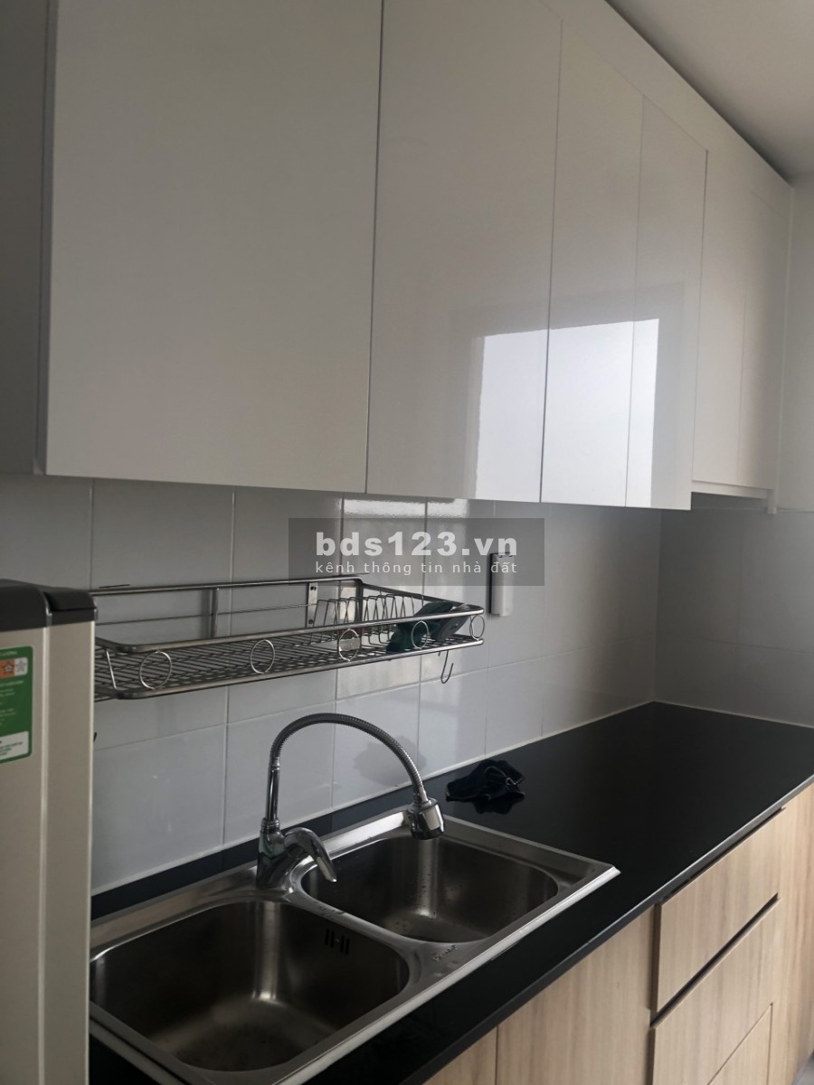 Cho thuê căn hộ 2 phòng ngủ, chung cư Imperial Place Bình Tân, đầy đủ tiện ích an ninh