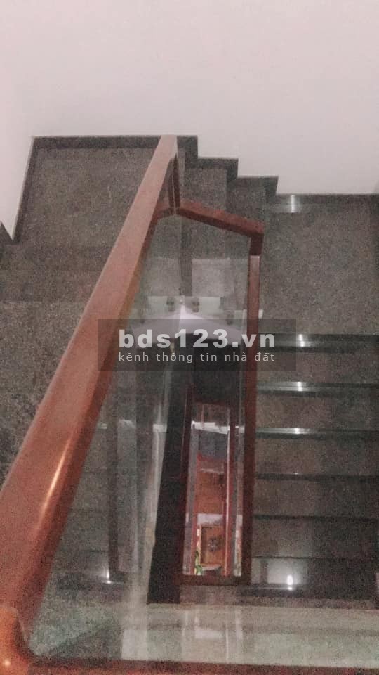(Gò Vấp)Bán gấp nhà chợ Hạnh Thông Tây, lô góc, đường 8m, Quang Trung, 64m2, 4 tầng, 8.8 tỷ