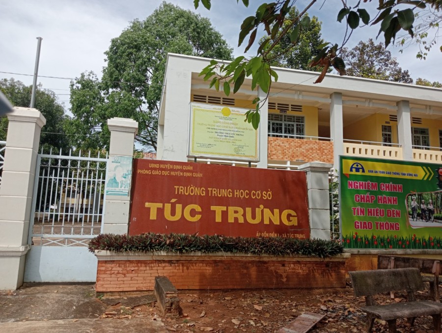 Bán đất sào vị trí đẹp, giá rẻ sát bên Khu Công Nghiệp giá bán 1.9 triệu/m2, sổ sẵn chính chủ