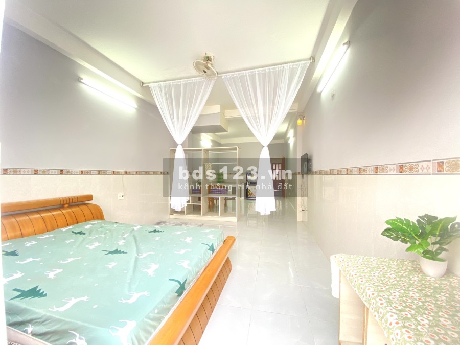 Căn hộ diện tích 60m2, ban công full nội thất, free 1/2 tháng, free nước, nét, giá 6tr5