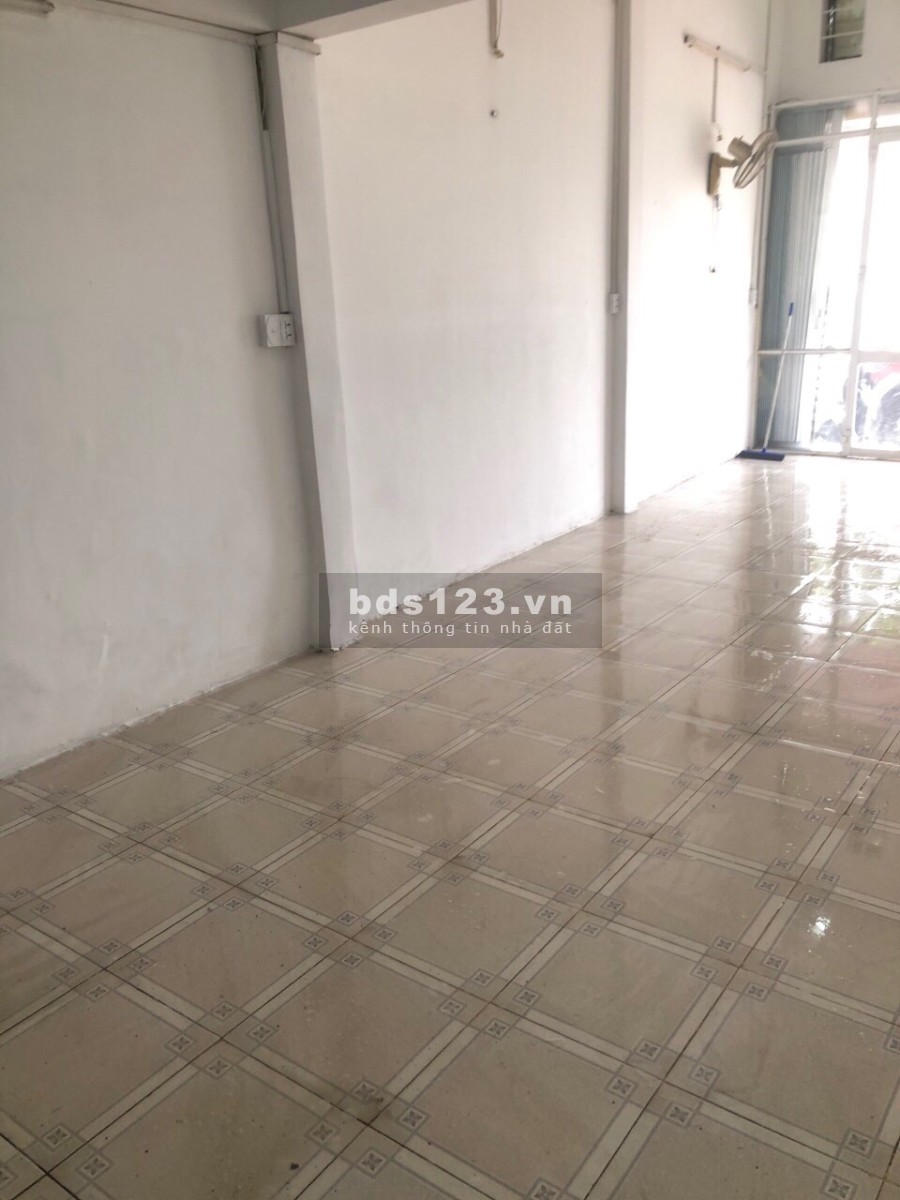 Mặt tiền kinh doanh Quận 8 69m2 4.2x17 đường 30m,3PN gần chợ, ở ngay, giá chỉ 6.9 tỷ TL