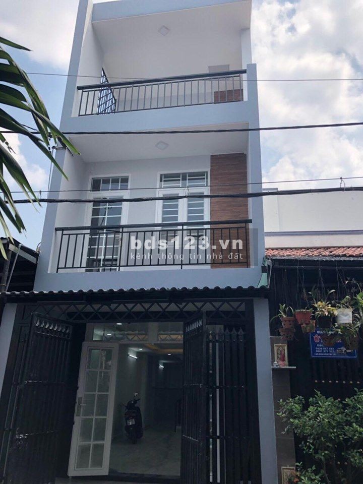 Bán nhà hiếm trung tâm Văn Quán, ô tô quay đầu diện tích sử dụng 33m2, giá bán 2,8 tỷ