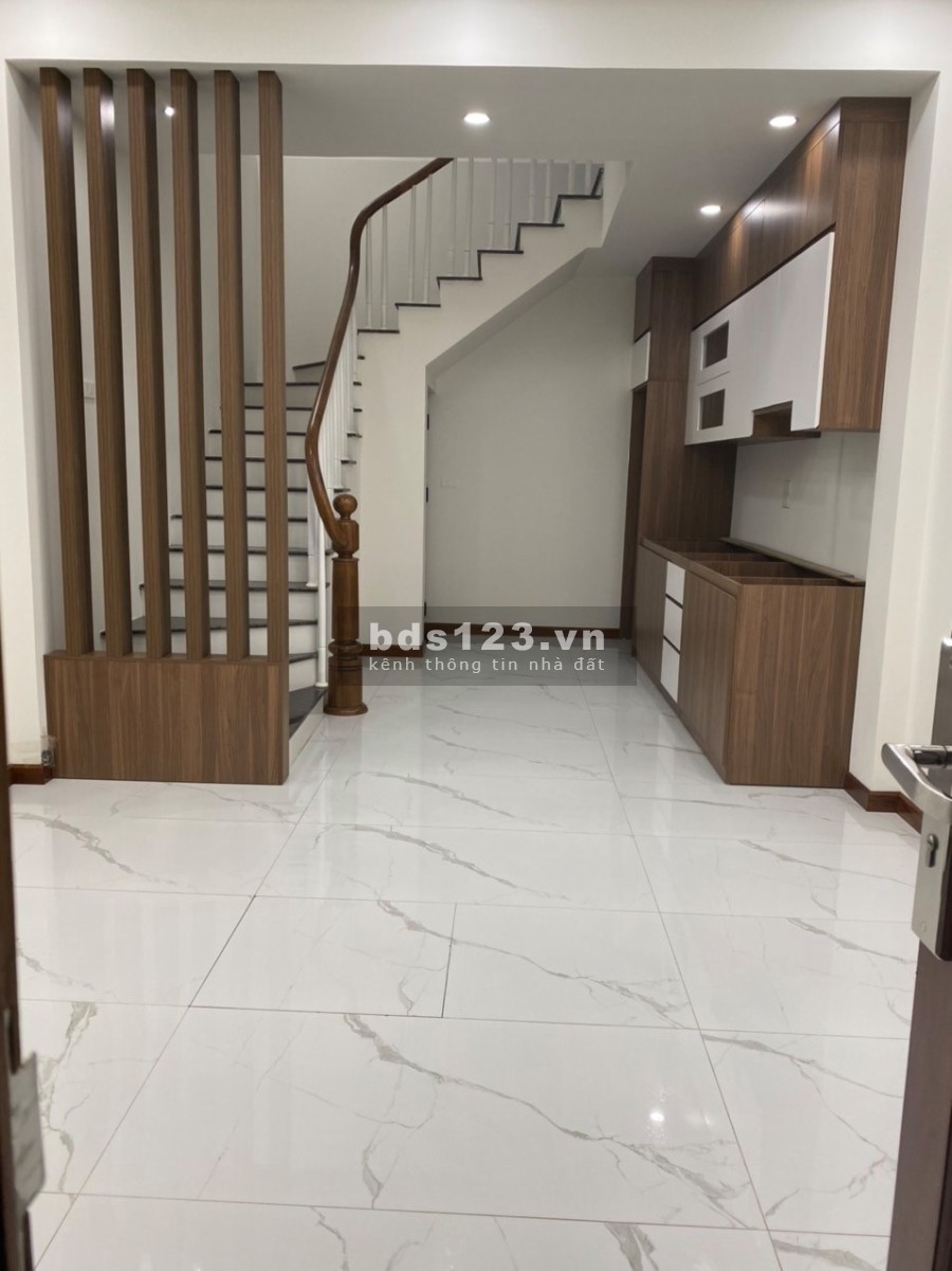 Nhà đẹp Minh Khai Trần Khát Chân gần ô tô gần phố diện tích 35m2, 5 tầng giá bán 3.8 tỷ