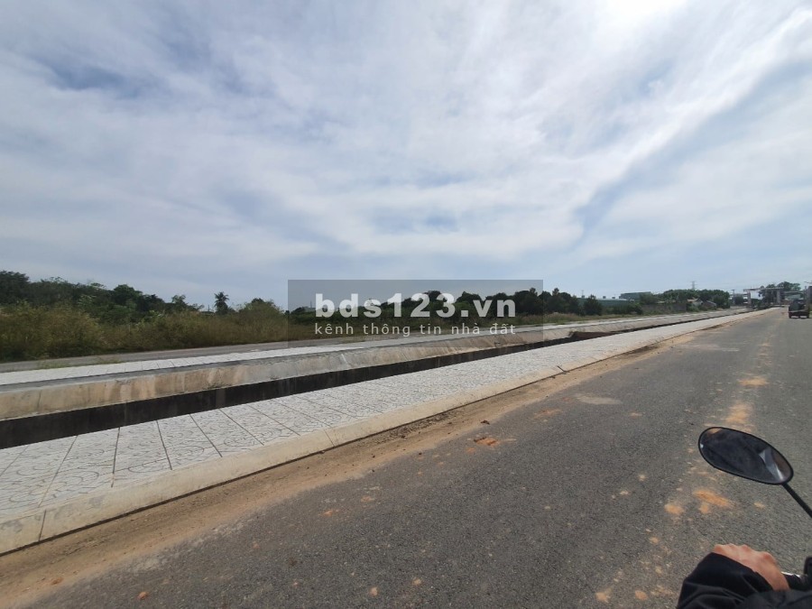 Cần ra 2 công đất ngay tỉnh lộ DT782 giá 5,6 tỷ, pháp lý đầy đủ rõ ràng minh bạch