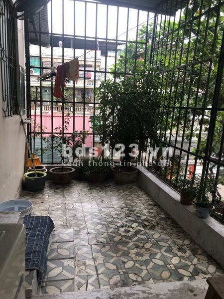 Cho Thuê Căn Hộ Tập Thể Hoàng Quốc Việt - Cầu Giấy, 2 Ngủ, Nhà Đẹp, Giá Rẻ