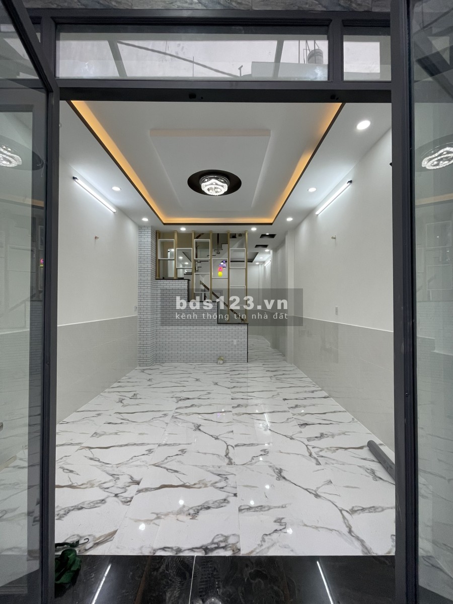 Nhà bán chính chủ có sổ hồng đầy đủ, diện tích sử dụng 4X12,5 giá 4ty6 thương lượng