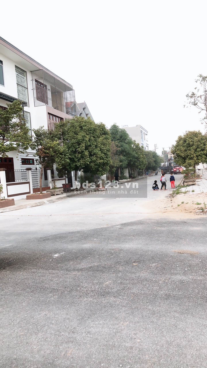 Bán đất sổ đỏ gần mặt bằng ao sen Thanh Hoá pháp lý chính chủ rõ ràng, quy hoạch đồng bộ