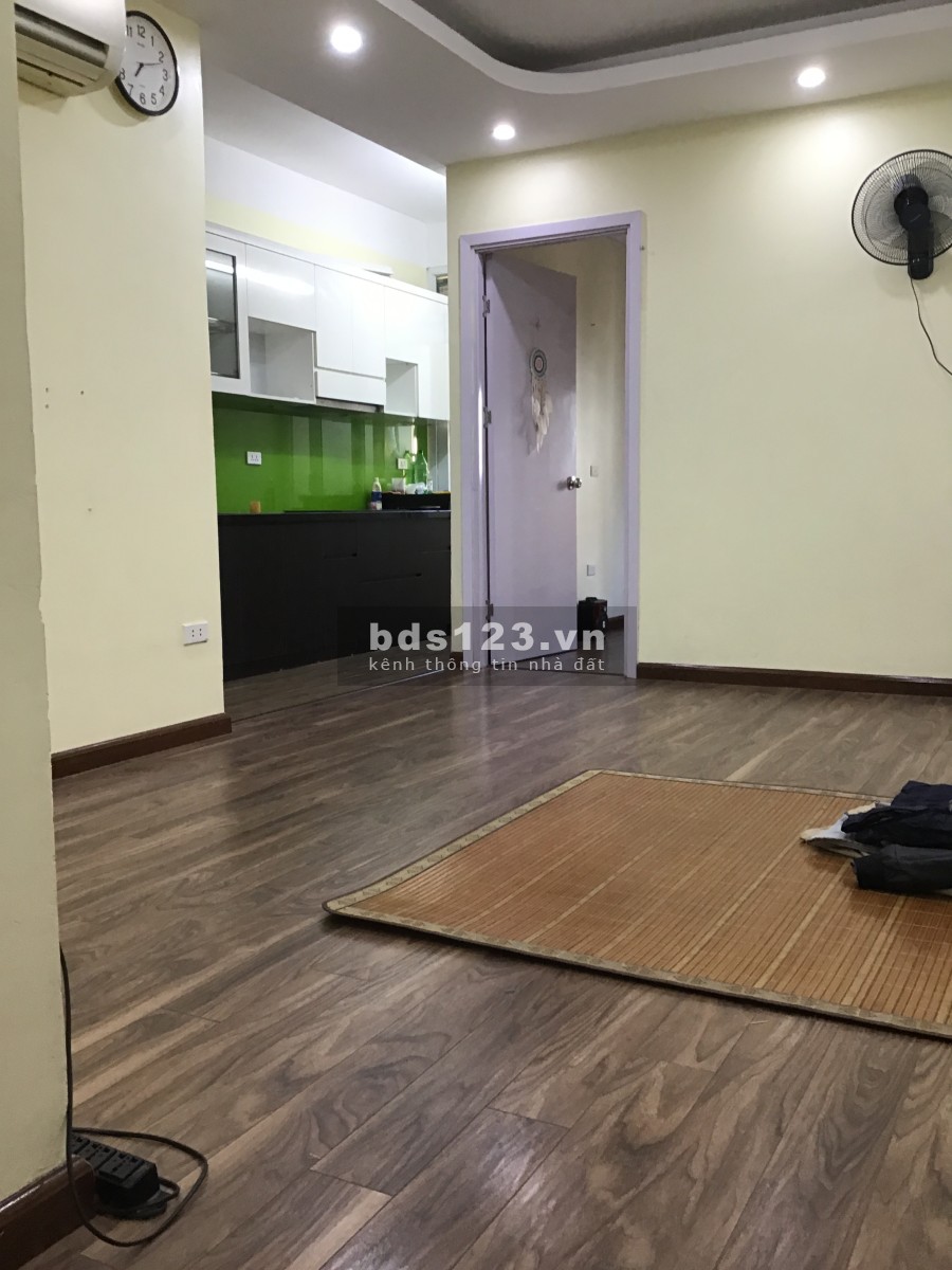 Cho thuê căn hộ chung cư văn phòng trung ương đảng diện tích 50m2, giá tốt, khu an ninh