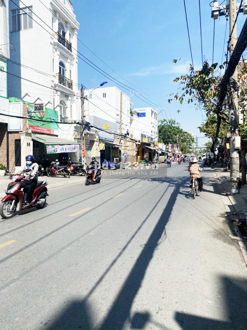 Bán nhà mặt tiền đường Lâm Văn Bền, phường Tân Kiểng, Quận 7 sổ hồng riêng chính chủ