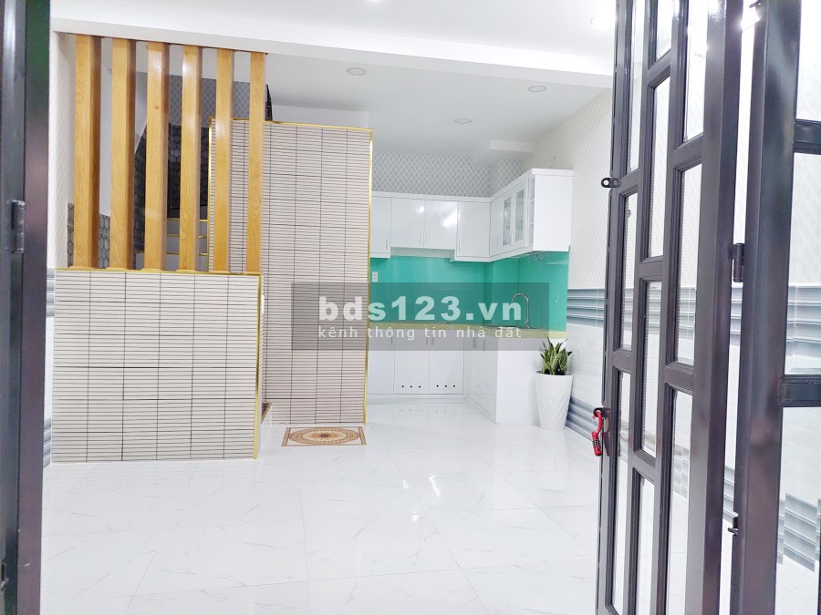 Bán nhà mới 3 lầu gần mặt tiền đường Hưng Phú Phường 9 Quận 8 ngân hàng hỗ trợ vay