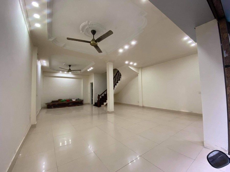54m Thái Hà - Đống Đa, gần trường Đại học. Kinh doanh, Văn phòng tuyệt vời, mặt tiền 6,2m.