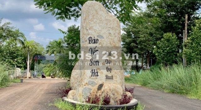 Về quê kinh doanh quán ăn, cần bán gấp 540m2 đất gần KDL Đảo Yến Sơn Hà xây nhà ở được ngay