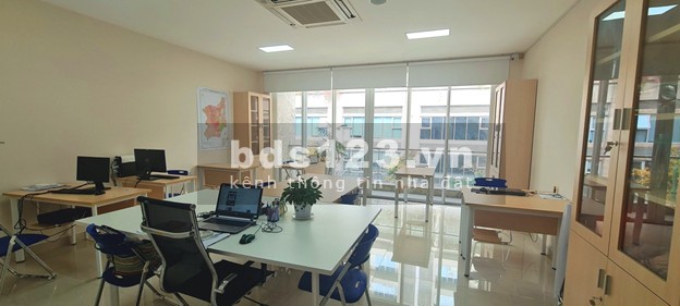 Chia sẻ 1 tầng văn phòng trong khu đô thị Sala. Liên hệ: 0839882288 đ