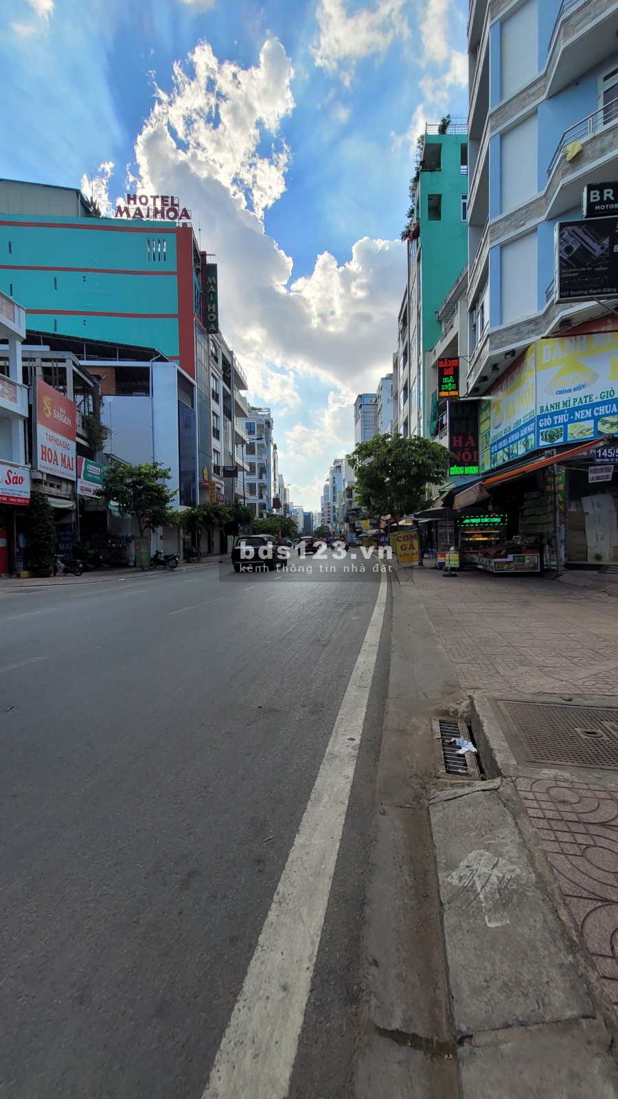 Chính chủ cần bán gấp mặt tiền Bạch Đằng, phường 2, Quận Tân Bình 1 trệt, 4 lầu đúc