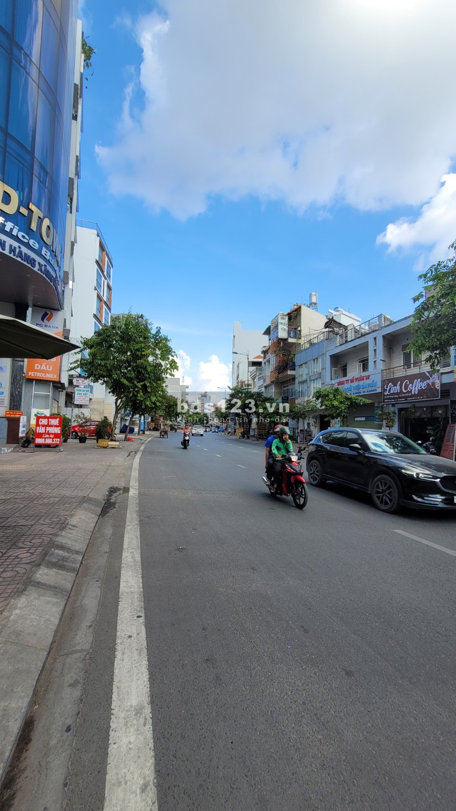 Chính chủ cần bán gấp mặt tiền Bạch Đằng, phường 2, Quận Tân Bình 1 trệt, 4 lầu đúc
