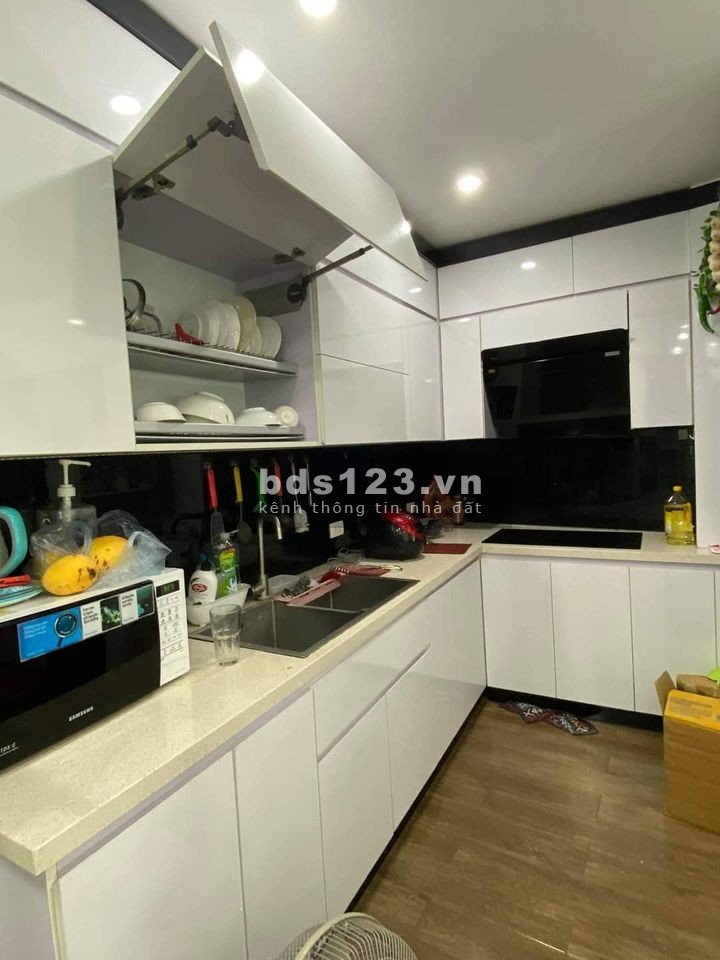 Bán gấp nhà ở Minh Khai Hoàng Mai, diện tích 55m2, 3 tầng , ngõ thông kinh doanh đẹp
