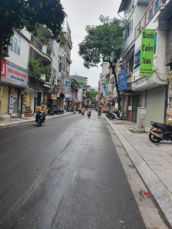 Chủ cần bán nhà tại Quang trung - Hà Đông diện tích sử dụng 40m2, nhà mặt đường