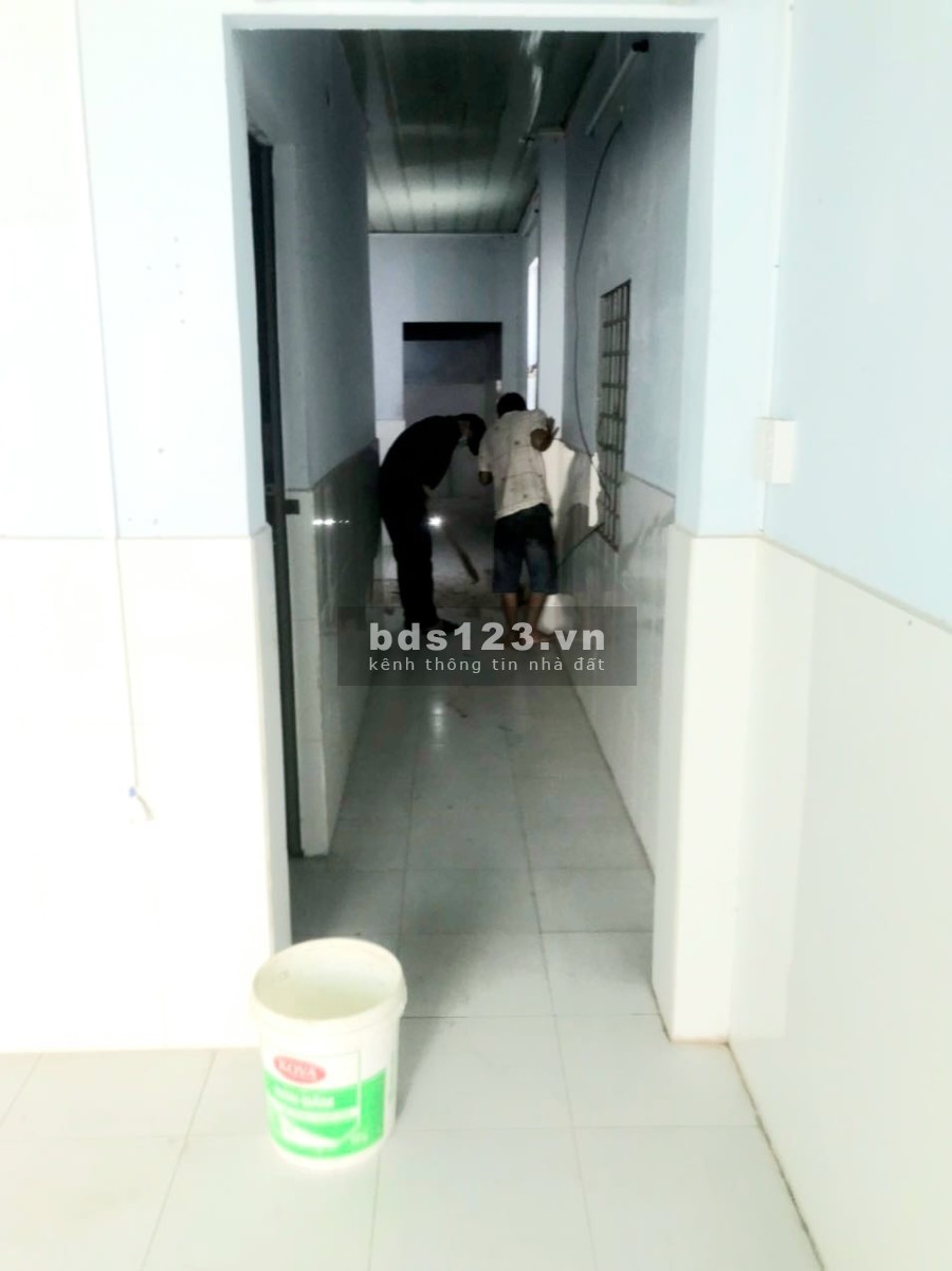 Nhà lô góc HXH gần MT An Dương Vương Q8 80M2 4X20 tiện xây mới đón Tết, giá chỉ 4.2 tỷ TL