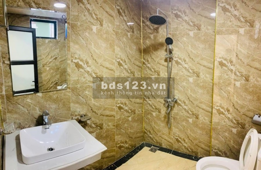 Bán nhà Lê Trọng Tấn, ô tô, dân trí cao, diện tích sử dụng 45m2, 5 tầng, giá chỉ 3.65 tỷ