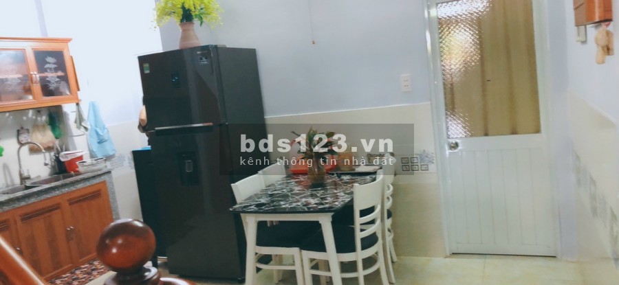 Khu đất vàng dân đông đúc an ninh chặt chẽ ng dân dễ thương thân thiện. 5x18 90m2 1 trệt 1 lầu
