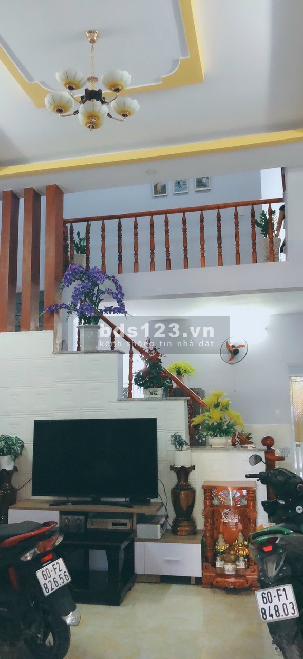 Khu đất vàng dân đông đúc an ninh chặt chẽ ng dân dễ thương thân thiện. 5x18 90m2 1 trệt 1 lầu