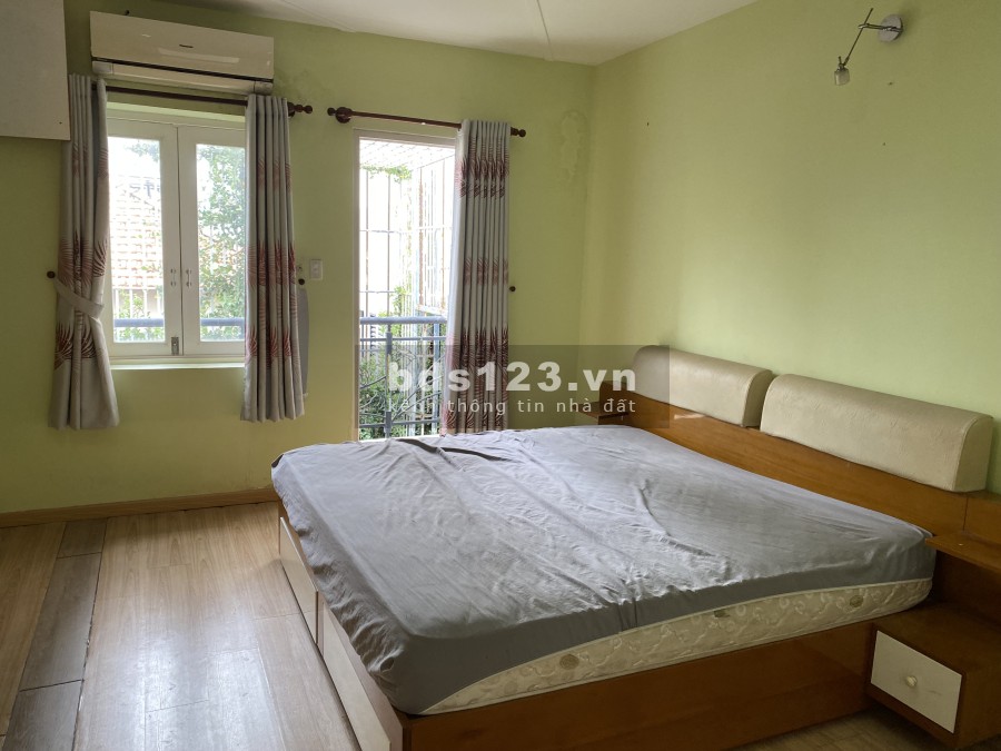 Cho thuê nhà diện tích sử dụng 7 x 24, 1 trệt 3 lầu đường Lý Phục Man, Quận 7 giá tốt