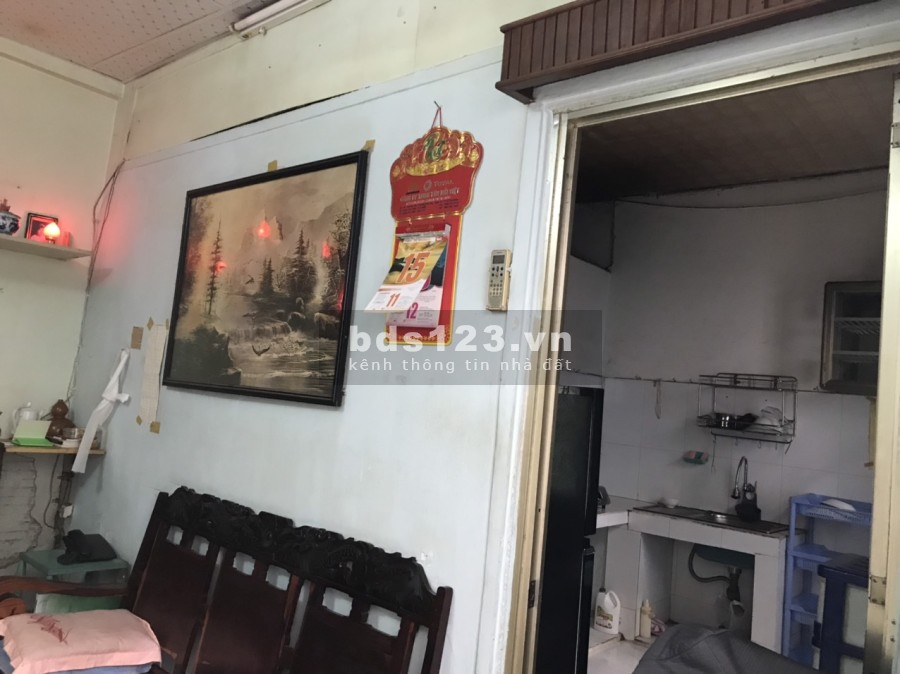 Chính chủ cần bán căn nhà 1 trệt 1 lầu hẻm 2m, sổ hồng chính chủ giá tốt thương lượng