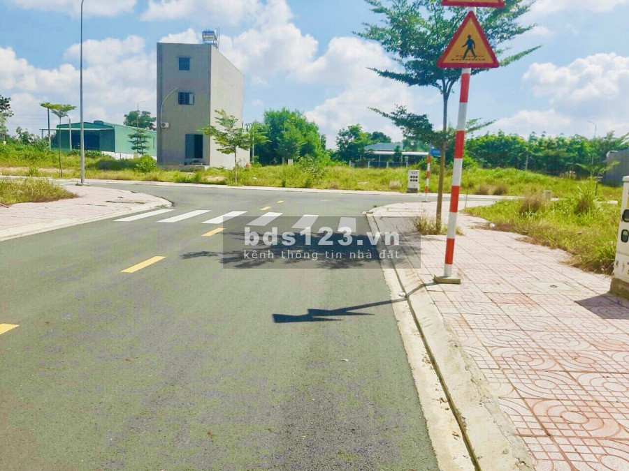 Đất nền trung tâm Bình Dương khu dân cư Đức Phát liên hệ 0382575001 tiện ích đầy đủ