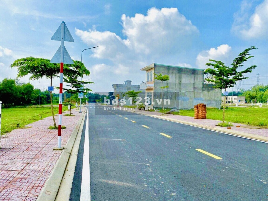 Đất nền trung tâm Bình Dương khu dân cư Đức Phát liên hệ 0382575001 tiện ích đầy đủ
