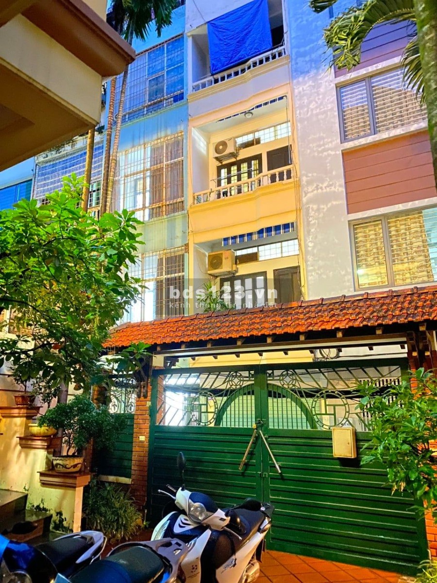 Bán biệt thự sân vườn Thái Hà, Gara 2 Ô Tô, 4 Thoáng, Ở kết hợp KD, 250m2, MT 8m