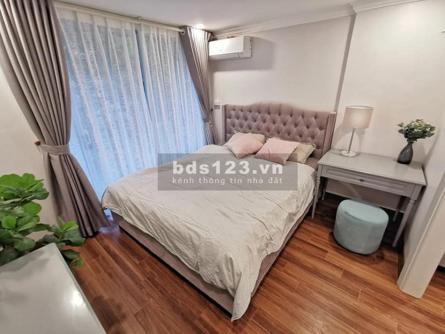 Bán nhà đẹp La Khê tặng toàn bộ nội thất mới ô tô tránh 10m, ở sướng, giá 2.4 tỷ, thương lượng