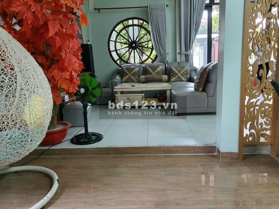 Nhà Vườn siêu đẹp gần chợ kp4 Trảng Dài Biên Hoà diện tích sử dụng 9x23m sổ hồng riêng